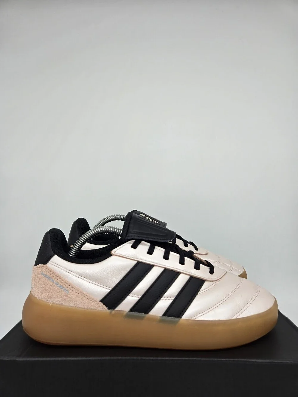 Adidas Women's Barreda Mundial HP6921 Sandy Pink Met. Core Black Shoes Size 7